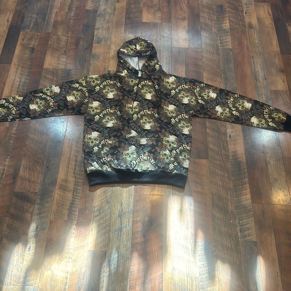 Assholes live forever hoodie L (3700) NWOT